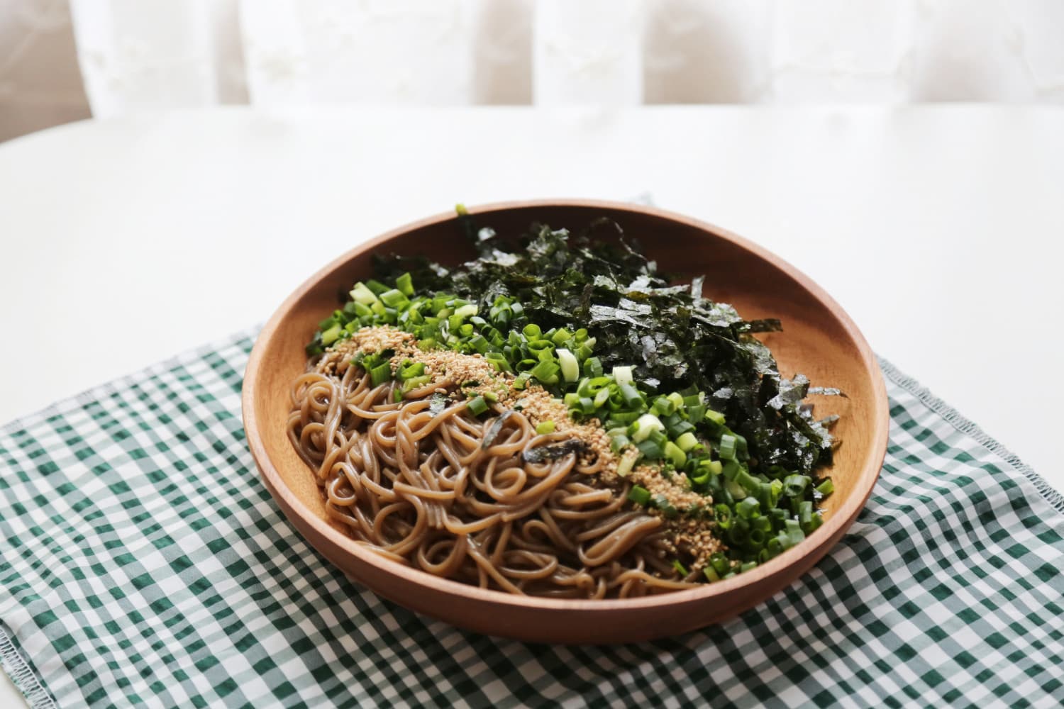 نودلز الحنطة السوداء بزيت البريلا