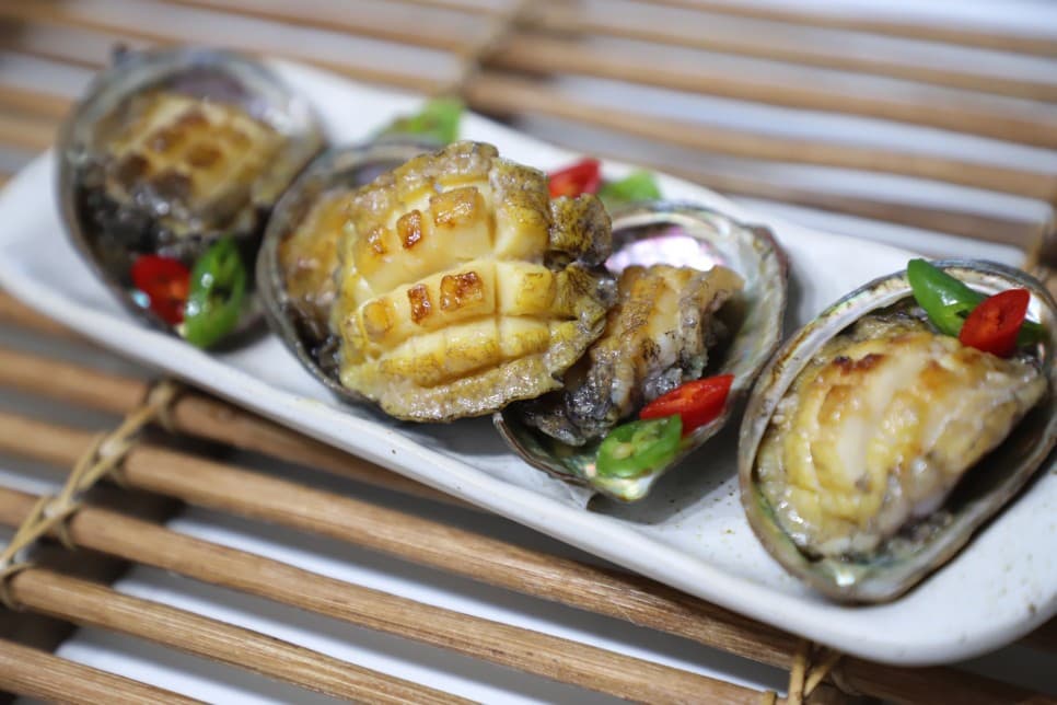 أبالوني مشوي بالزبدة