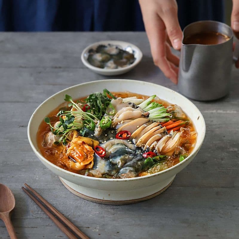 حساء السمك النيء البارد