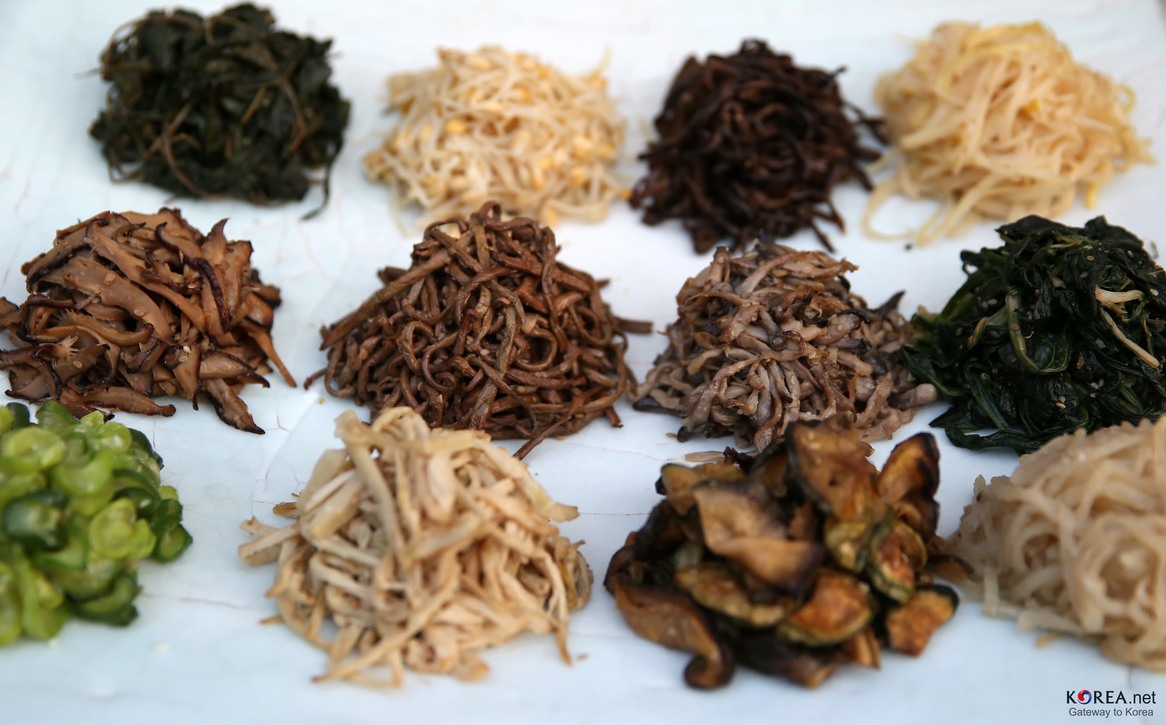 نامول — خضار متبّلة متنوعة