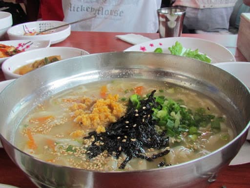 نودلز قنفذ البحر المقطّعة