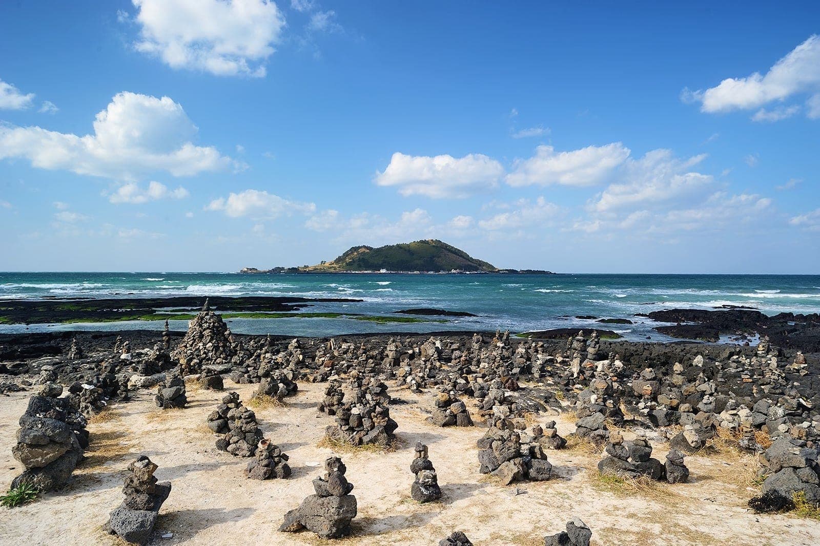 Pantai Hyeopjae